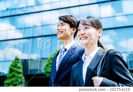 Business young sales Business young sales 102754228