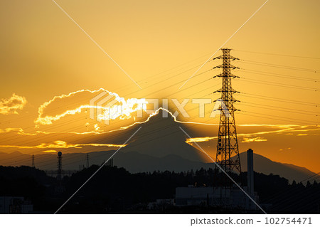 夜景_鋼塔_富士山 夜景_鋼塔_富士山 102754471