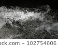 水流經山谷 102754606