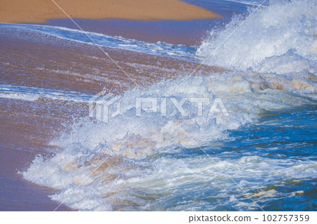 Wave image Wave image 102757359