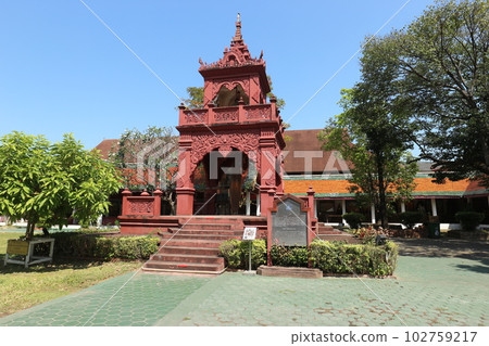 泰國寺廟鐘樓 102759217