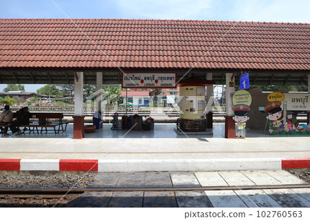 泰國華富里站月台 泰國華富里站月台 102760563