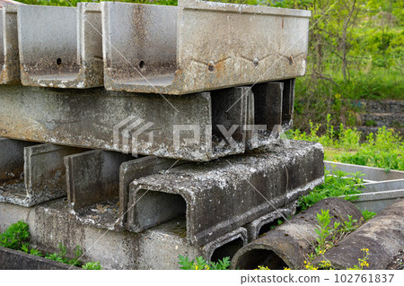 Stacked U-shaped U-shaped groove Stacked U-shaped U-shaped groove 102761837