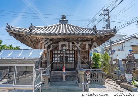 [16th bill place] Kannonji Daishido [Shikoku 88 temples] 102762265