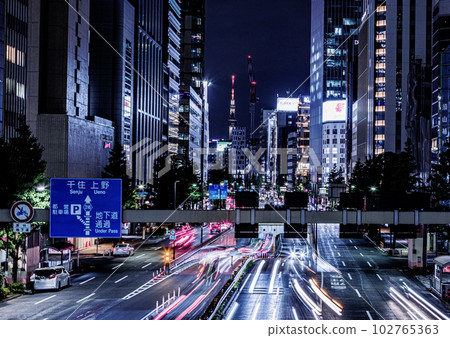 A city that never sleeps A city that never sleeps 102765363