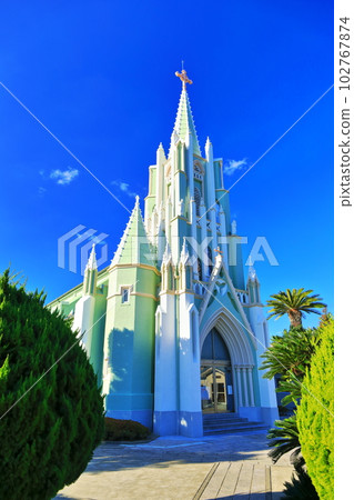 [Nagasaki Prefecture] Hirado Xavier Memorial Church in sunny weather 102767874