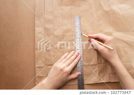 measure the package and divide it into strips, making segments, step by step instruction, measure the package and divide it into strips, making segments, step by step instruction, 102773847