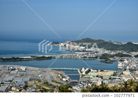 View of Wakaura and Kataonami coast from Nagusayama [Wakayama City, Wakayama Prefecture] 102777971