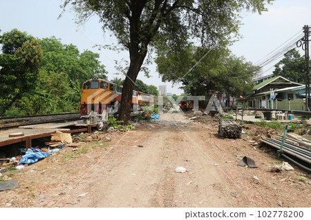 曼谷 Ulpon 車站和火車 102778200