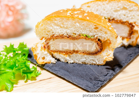 Mini mince cutlet burger Mini mince cutlet burger 102779847