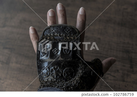 盔甲手套 102786759