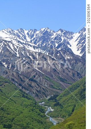 Northern Alps seen from Hakuba Iwatake Mountain Resort in May 102806364