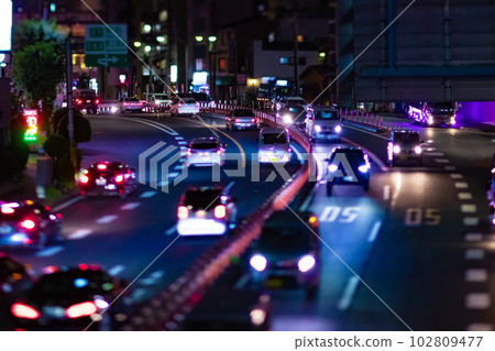 7號環路的微縮夜景【交通圖】 102809477