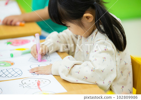 幼兒園課堂學習填色 幼兒園課堂學習填色 102809986