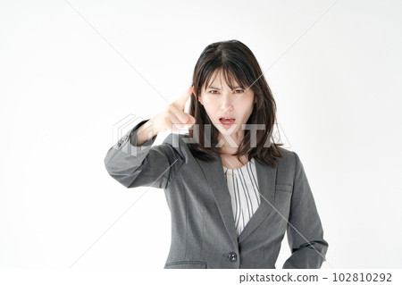 憤怒的女商人權力騷擾 102810292