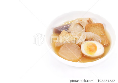 Oden for 1 person Bright background Daikon egg Shirataki Oden for 1 person Bright background Daikon egg Shirataki 102824282