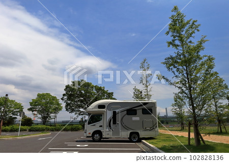 Camper image 102828136