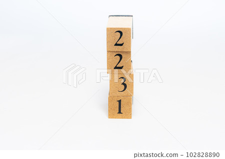 木塊編號 4 位 2231 木塊編號 4 位 2231 102828890