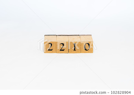 木塊編號 4 位 2210 木塊編號 4 位 2210 102828904