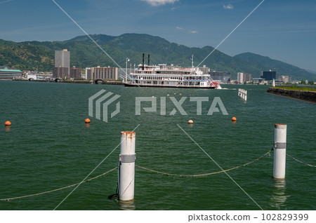 密西根號遊船駛入大津港 密西根號遊船駛入大津港 102829399
