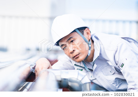 Professional engineer for air conditioning management Professional engineer for air conditioning management 102830021