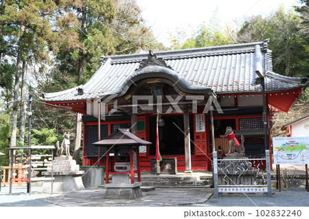 兵庫縣丹波筱山市的“Kawaramachi no Ojiyama Makekirai Inari禮拜堂” 102832240