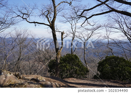 Near the summit of Mt. Izugatake in Oku-Musashi, looking east from the summit February 17, 2023 Near the summit of Mt. Izugatake in Oku-Musashi, looking east from the summit February 17, 2023 102834490