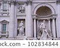 Roman sculpture (Trevi Fountain) 102834844