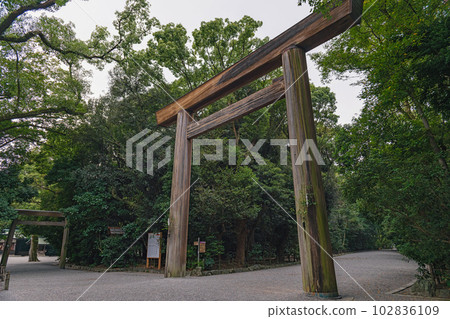 Nagoya Atsuta Shrine South Torii (main gate) Nagoya Atsuta Shrine South Torii (main gate) 102836109
