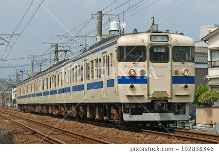 Nippo Main Line Nishi-Oita - Oita JR Kyushu 415 series FO3 formation (Oita) Nippo Main Line Nishi-Oita - Oita JR Kyushu 415 series FO3 formation (Oita) 102838346