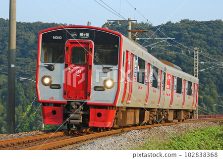 Nippo Main Line Ogami - Kitsuki JR Kyushu 815 系列第 19 編隊（大分） 102838368