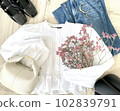 Spring-like white blouse and blue denim pants coordination fashion 102839791