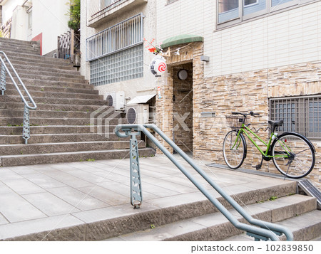 [Kanda Myojin] Scenery on the way up Myojin Otokozaka 102839850