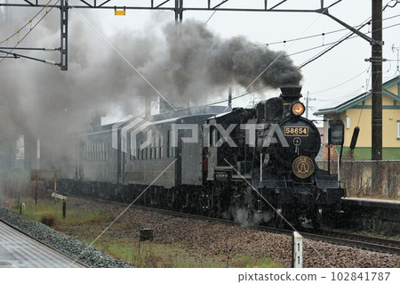 [JR九州] 8620型蒸汽機車+50系+DE10型“SL人吉”（鹿兒島本線：肥前朝日站） 102841787