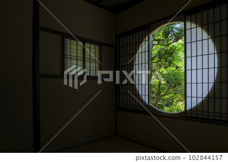 東福寺 文陀院（雪舟寺） 從尊南亭看到的東庭園 新綠季節 102844157