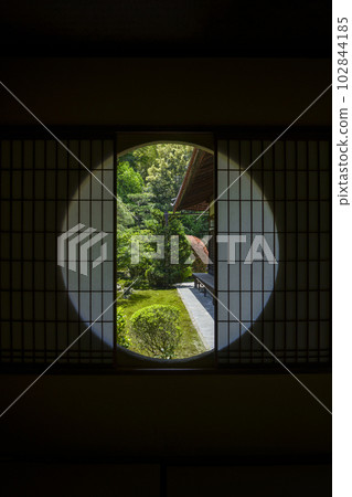 Tofuku-ji Temple Bunda-in (Sesshu-ji Temple) East garden seen from Zunantei Season of fresh greenery Tofuku-ji Temple Bunda-in (Sesshu-ji Temple) East garden seen from Zunantei Season of fresh greenery 102844185