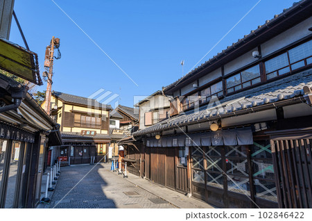 Kawagoe City, Saitama Prefecture, a popular tourist spot, sunny Kashiya Yokocho 102846422