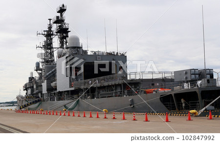 Escort ship Yugiri stern and port Escort ship Yugiri stern and port 102847992