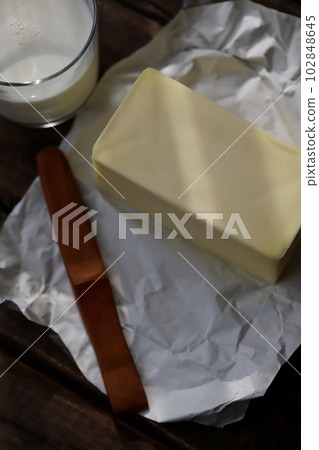 商業黃油和玻璃牛奶 乳製品 102848645