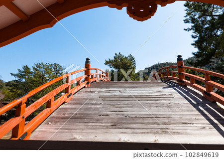 廣島縣廿日市市的世界文化遺產“嚴島神社Soribashi”重要文化財產 廣島縣廿日市市的世界文化遺產“嚴島神社Soribashi”重要文化財產 102849619