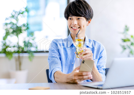 College student computer cafe 102851937