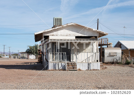 image of empty house image of empty house 102852620
