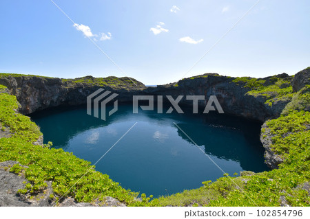 Tori Pond in Miyakojima Tori Pond in Miyakojima 102854796