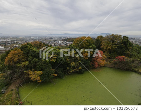 Shimoikeyama Burial Mound in Tenri City, Nara Prefecture Shimoikeyama Burial Mound in Tenri City, Nara Prefecture 102856578