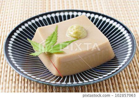 芝麻豆腐日本料理 102857063