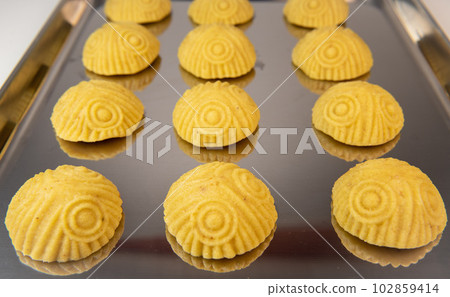 Traditional eid maamoul or mamoul cookies with dates, nuts, and jam, Arabic sweets for Aid al-Fitr 102859414