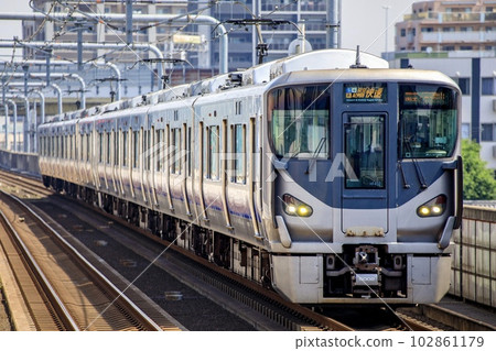 225 Kansai Airport Rapid Service and Kishuji Rapid Service on the Hanwa Line 225 Kansai Airport Rapid Service and Kishuji Rapid Service on the Hanwa Line 102861179