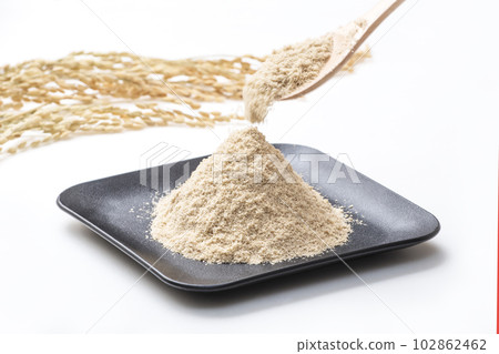 米糠和稻穗，掉落的米糠，減肥食品，健康成分，圖像素材 102862462