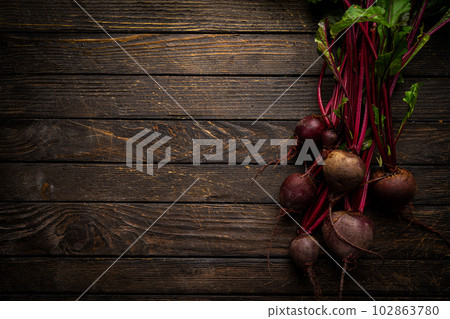 Fresh red beetroot Fresh red beetroot 102863780