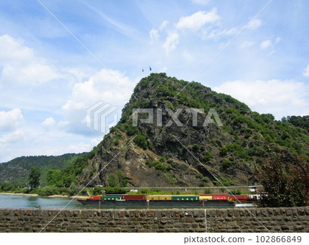 Lorelei on the German Rhine seen from the town 102866849
